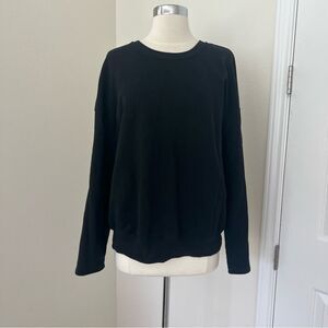 Good American Black Crewneck 3